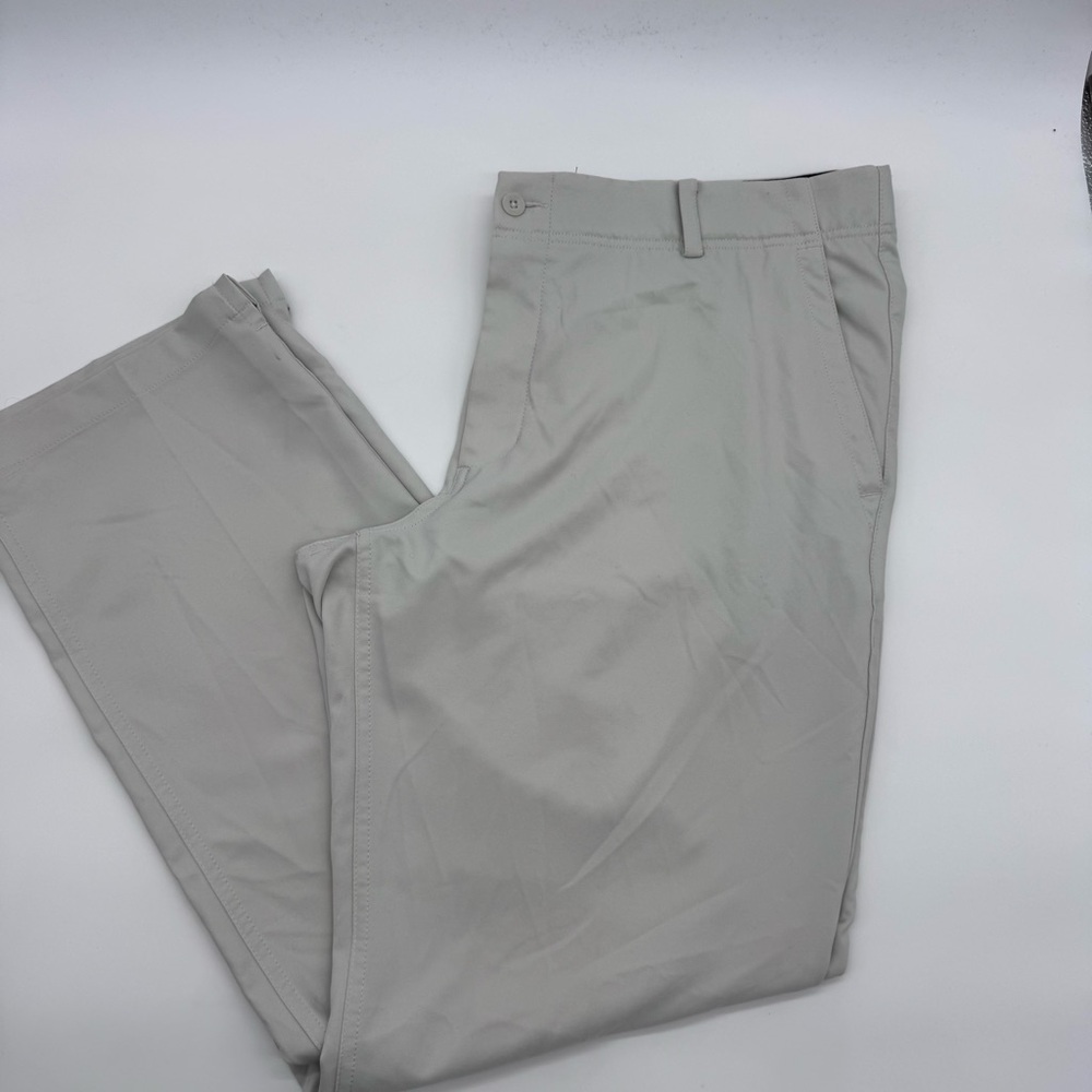 Nike Golf Dry Fit Cream Flat Front Slacks,‎ Size 38/32
